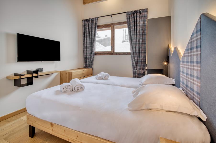 2 lits simples (90*200) avec TV